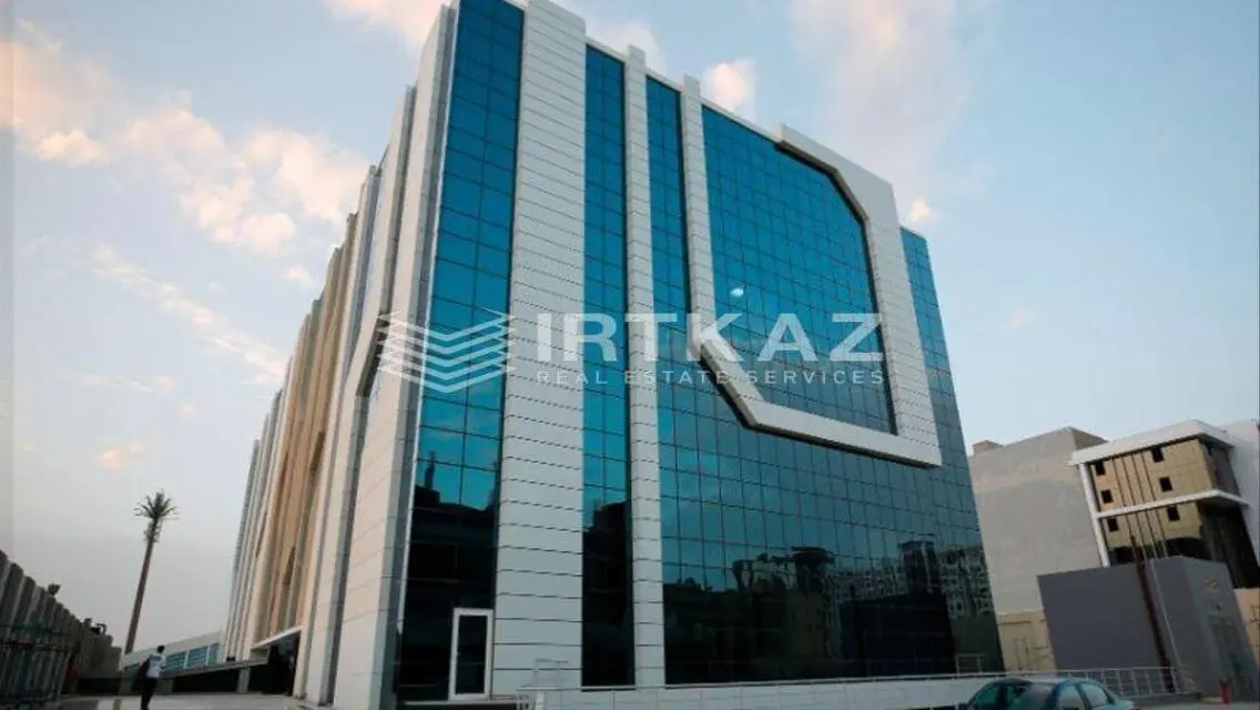 شقة فاخرة للإيجار في قلب المدينة بسعر 12,500,000 ج.