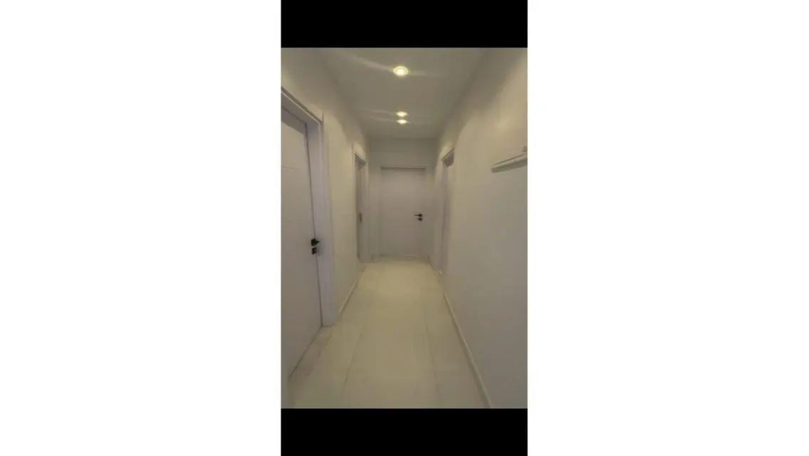 شقة فاخرة للبيع مع حديقة خاصة
