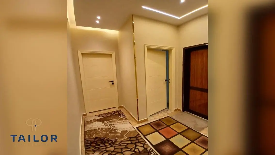 Luxurious Apartment Overlooking Swan Lake