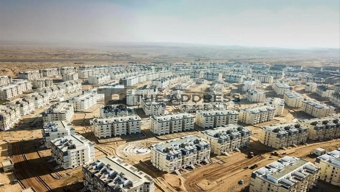 فيلا فاخرة مع مسبح وحديقة خاصة للبيع