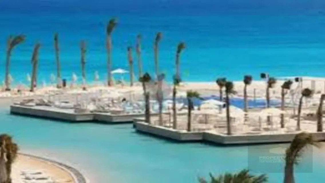 Luxury Apartment for Rent in 16M-230