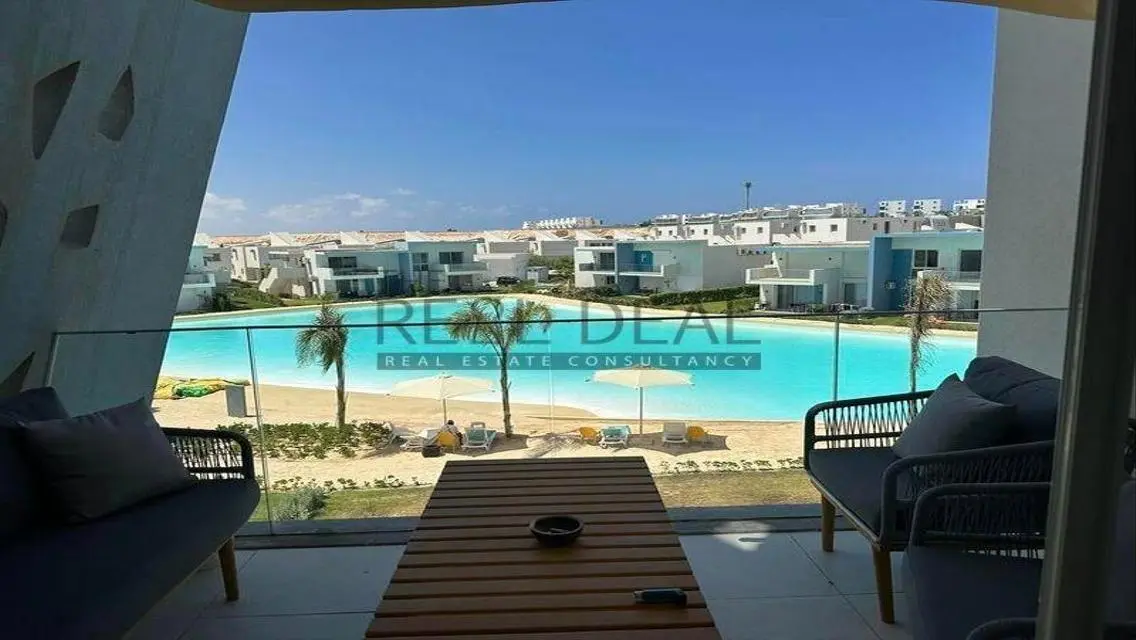 شقة فاخرة بإطلالة على البحر في فوكا باي