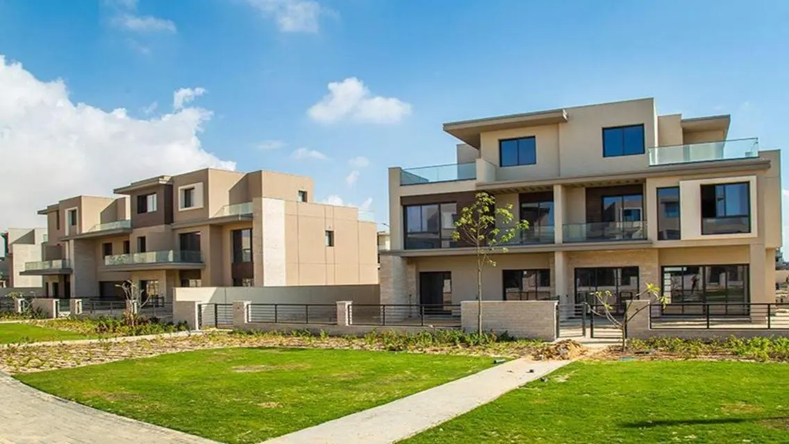 Luxury Apartment with Private Garden and Shared Pool