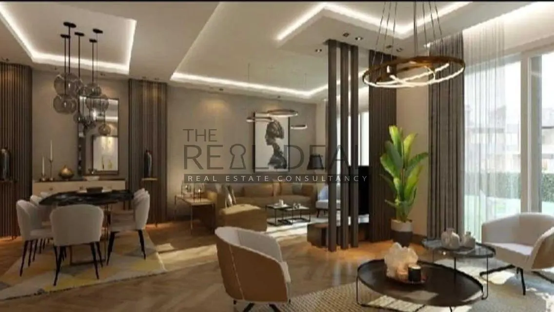 Luxury Apartment in Club Hills - October