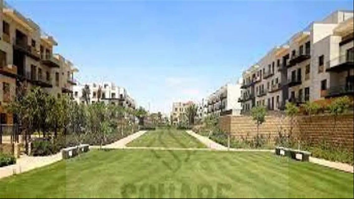 Luxurious 3 Bedroom Apartment with Private Garden