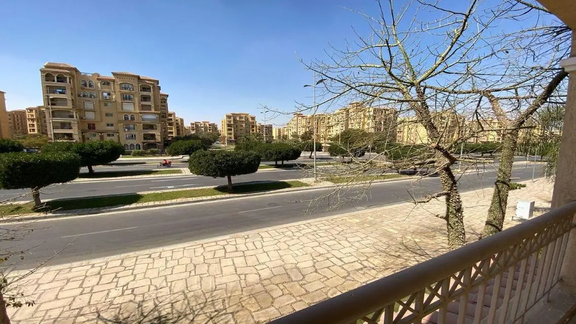 شقة رائعة للبيع بمساحة مريحة -111-b2-