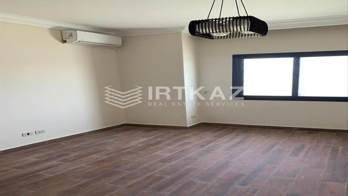 Luxurious 130 sqm Apartment in AUC