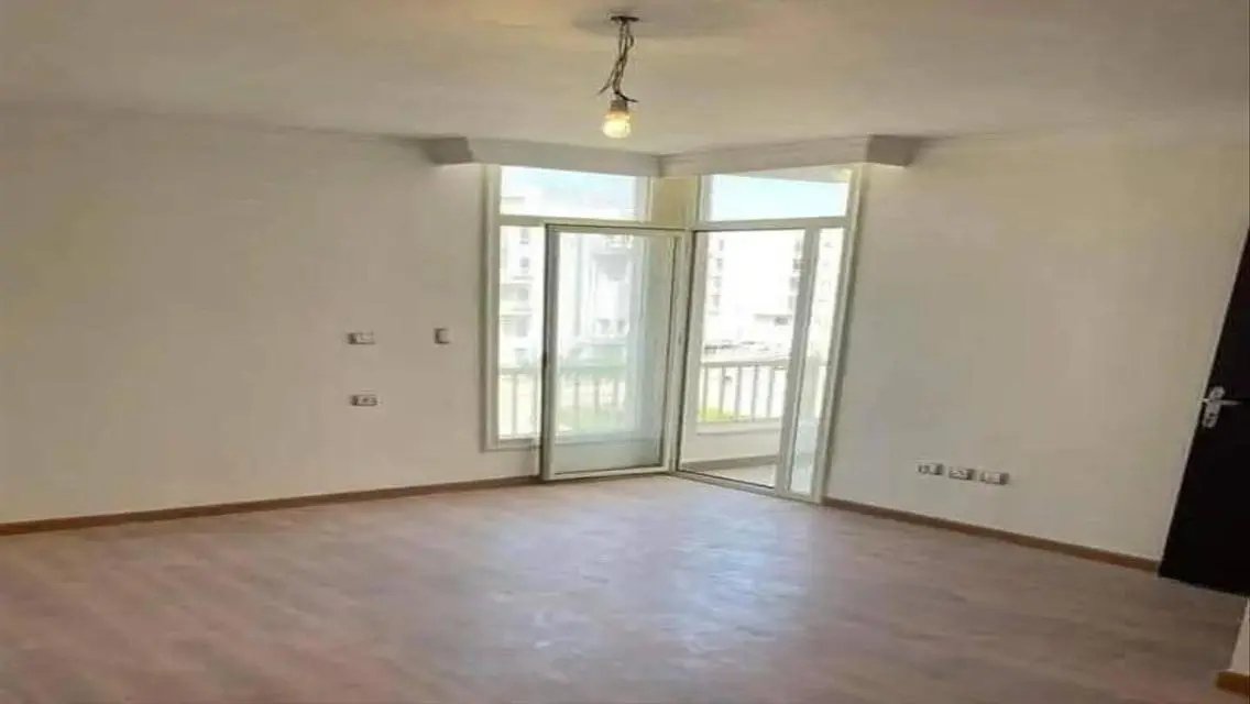 Luxury Villa with Private Garden and Pool in the Heart of the City