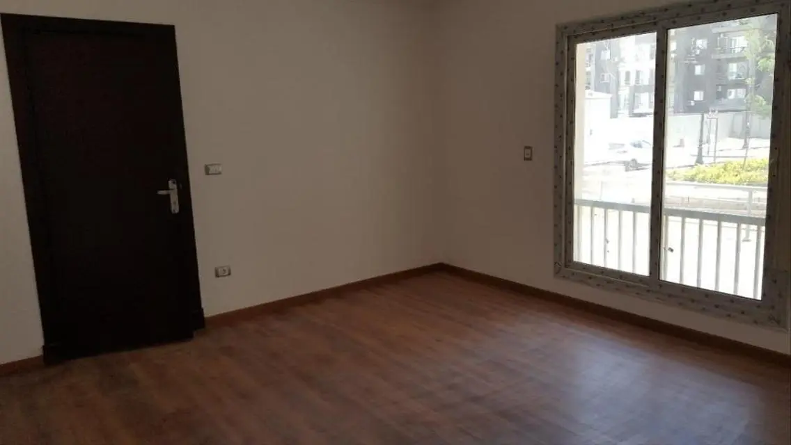 Luxury Villa with Private Garden and Pool in the Heart of the City
