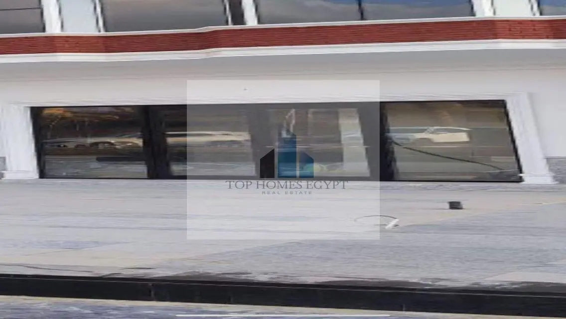 عقار متميز بمساحة واسعة بسعر مذهل