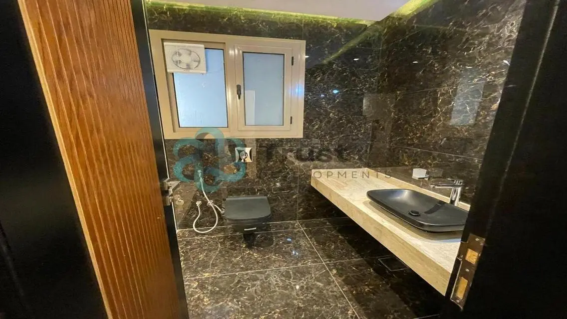 Luxury Apartment of 240 sqm with Stunning Views
