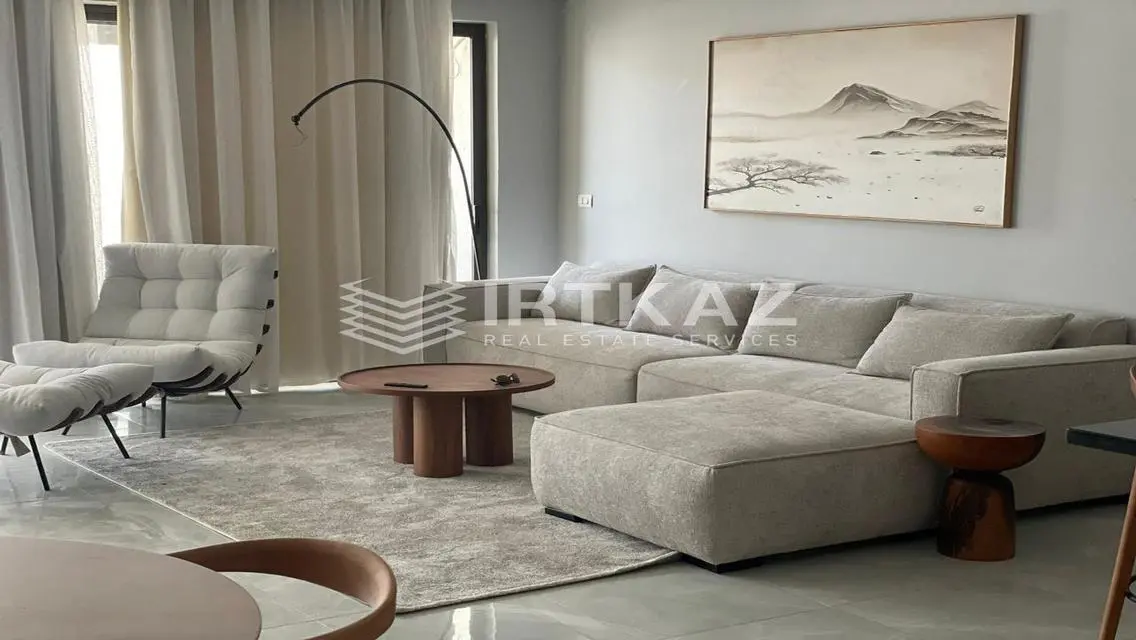 Luxurious Apartment with Contemporary Design for Sale