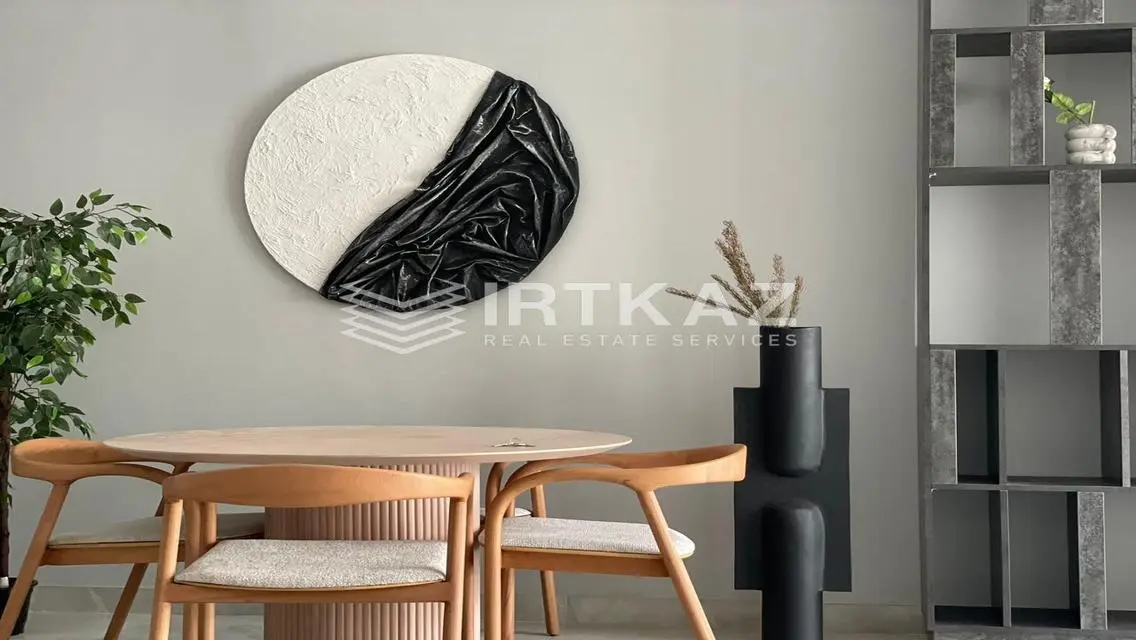 Luxurious Apartment with Contemporary Design for Sale