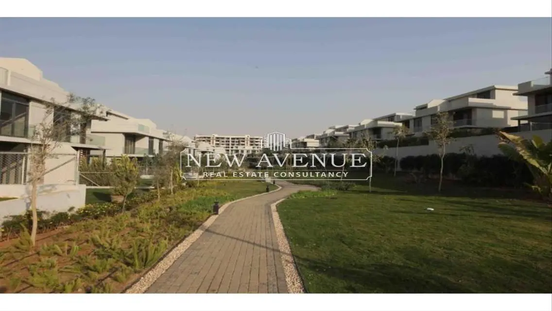 Luxurious Apartment with Private Garden and Stunning View