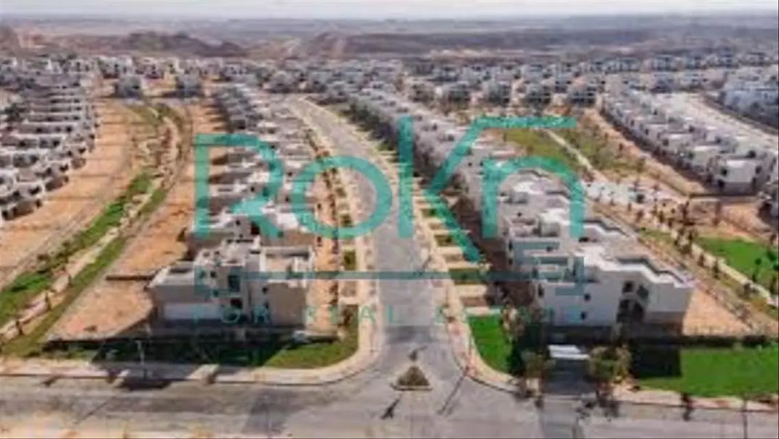 فيلا فاخرة للبيع بمساحة واسعة مع مسبح خاص