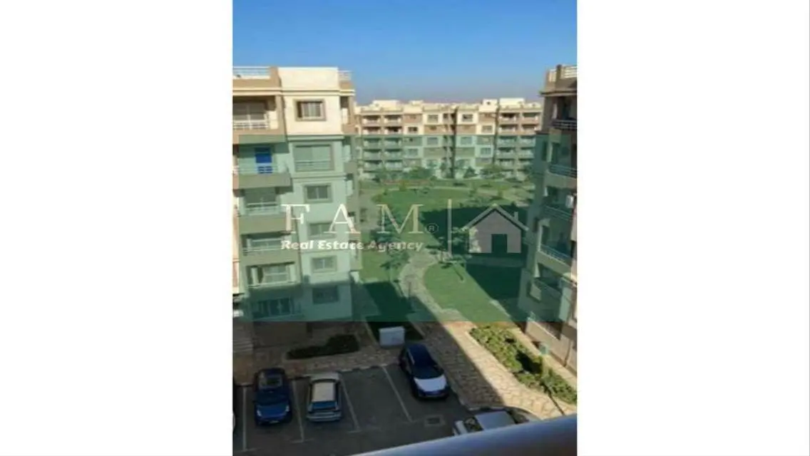 شقة فاخرة للبيع في B6-89-2-1 بسعر 3,650,000 جنيها
