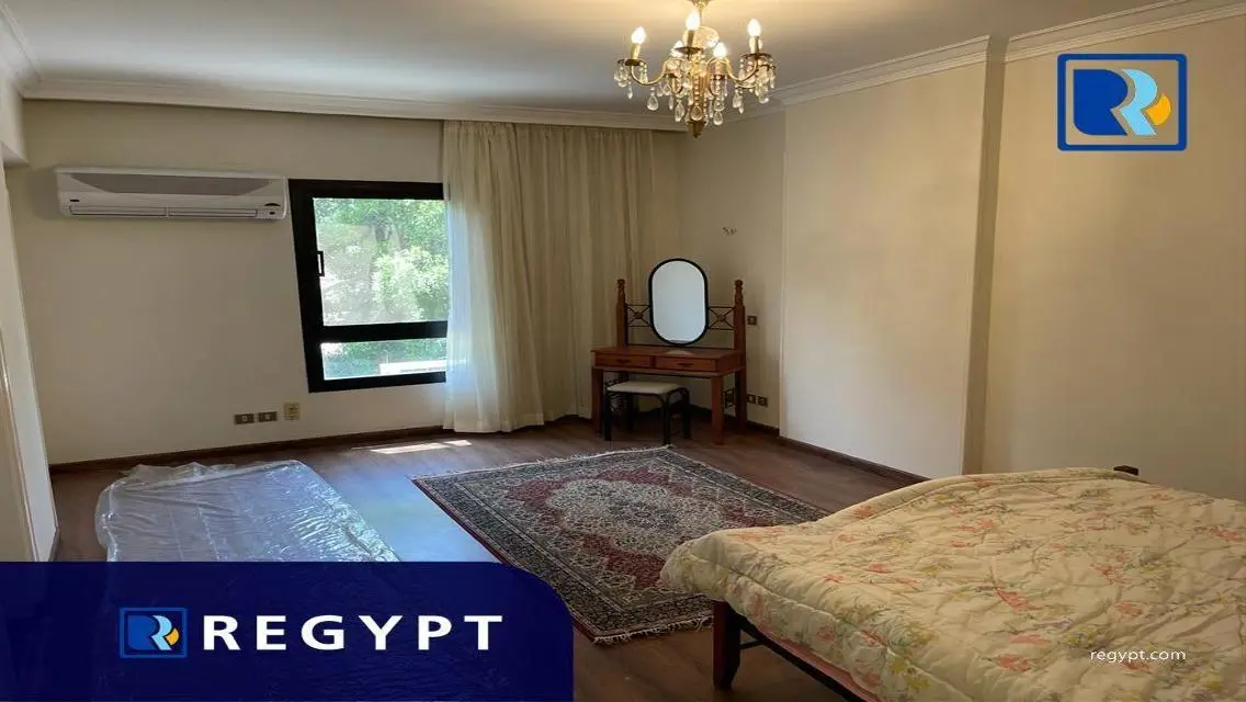 شقة رائعة للبيع في موقع متميز