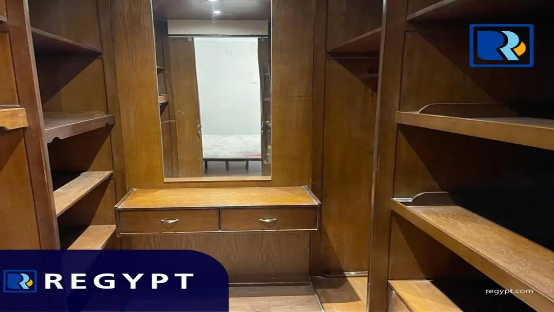 شقة رائعة للبيع في موقع متميز