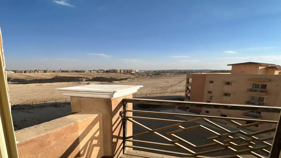 Stunning 185 sqm Apartment in a Develop Area