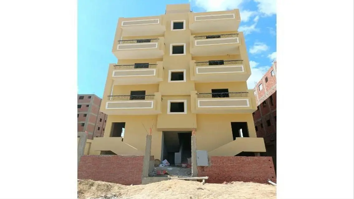شقة فاخرة للبيع بمساحة واسعة