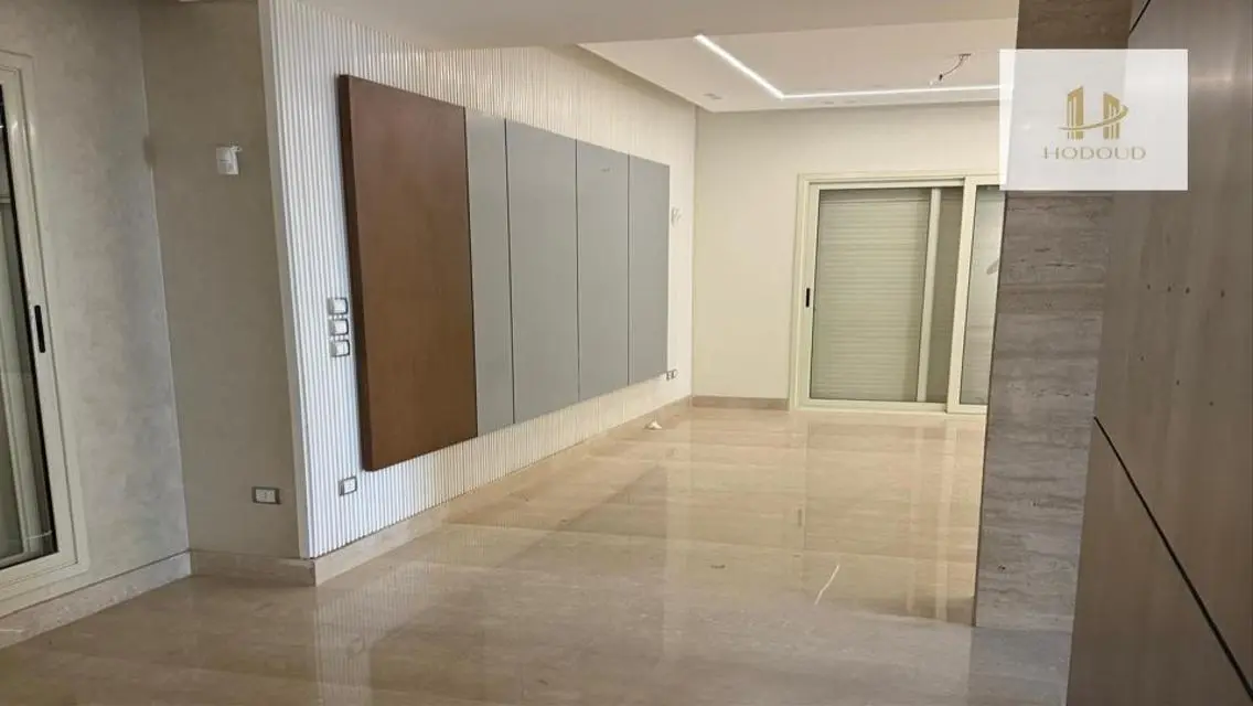 عقار مميز بمساحة 6000 متر للبيع