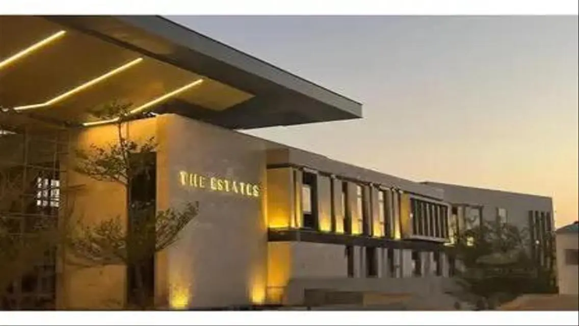 Luxurious Home for Sale at The Estate Residence