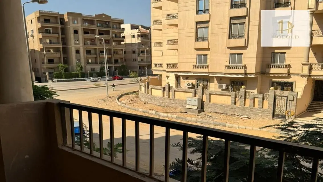 Luxury Apartment for Sale - 200 sqm with Balcony and Walk-in Closet