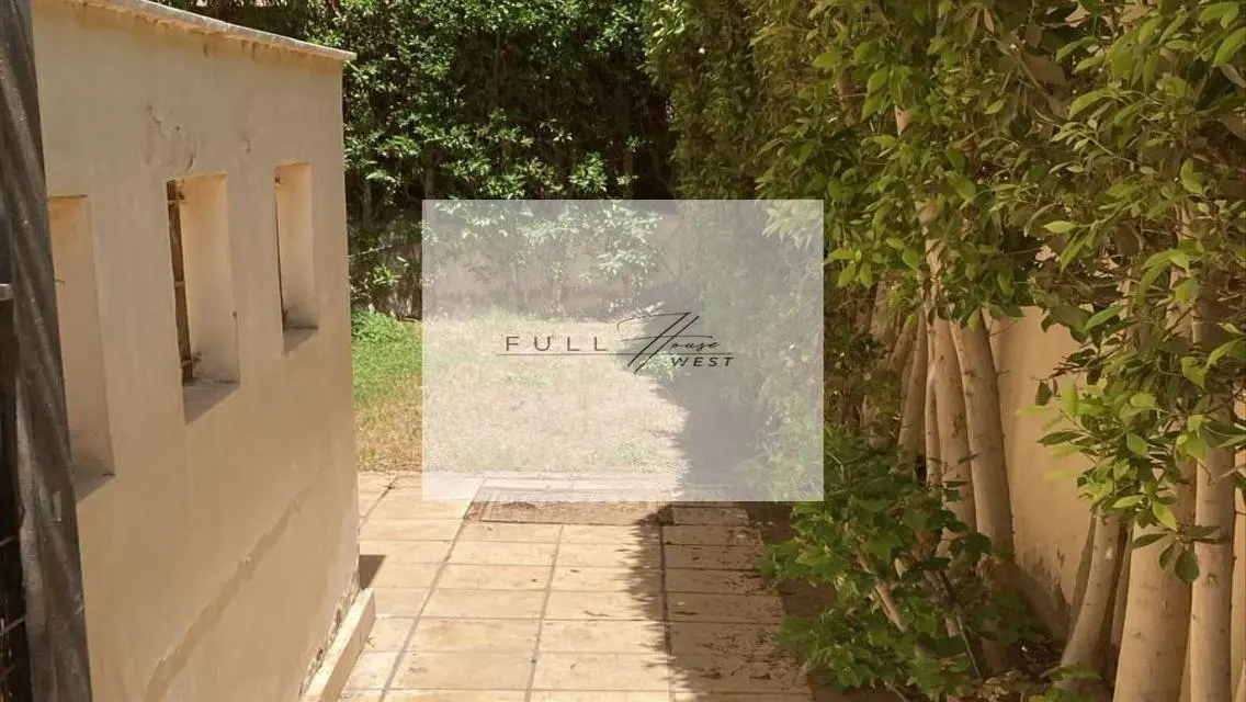 Luxury Villa in Beverly Hills - Sheikh Zayed