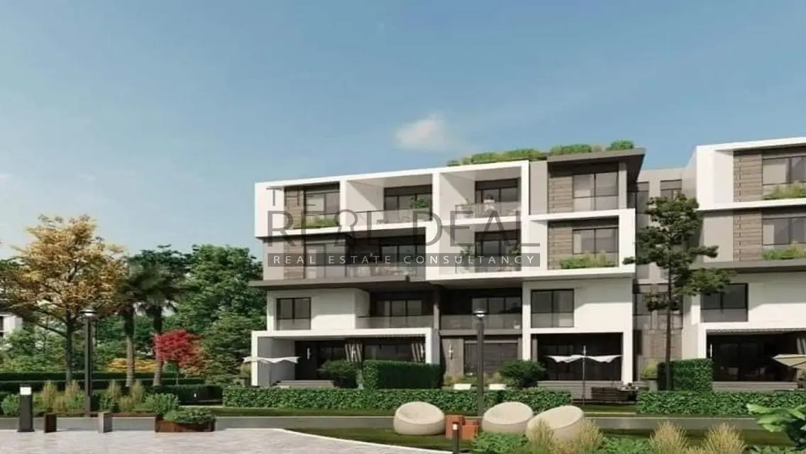 Luxury Apartment at Club Hills October