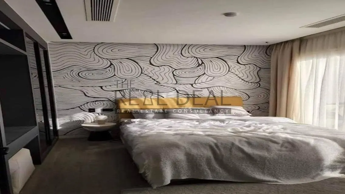 Luxury Apartment at Club Hills October