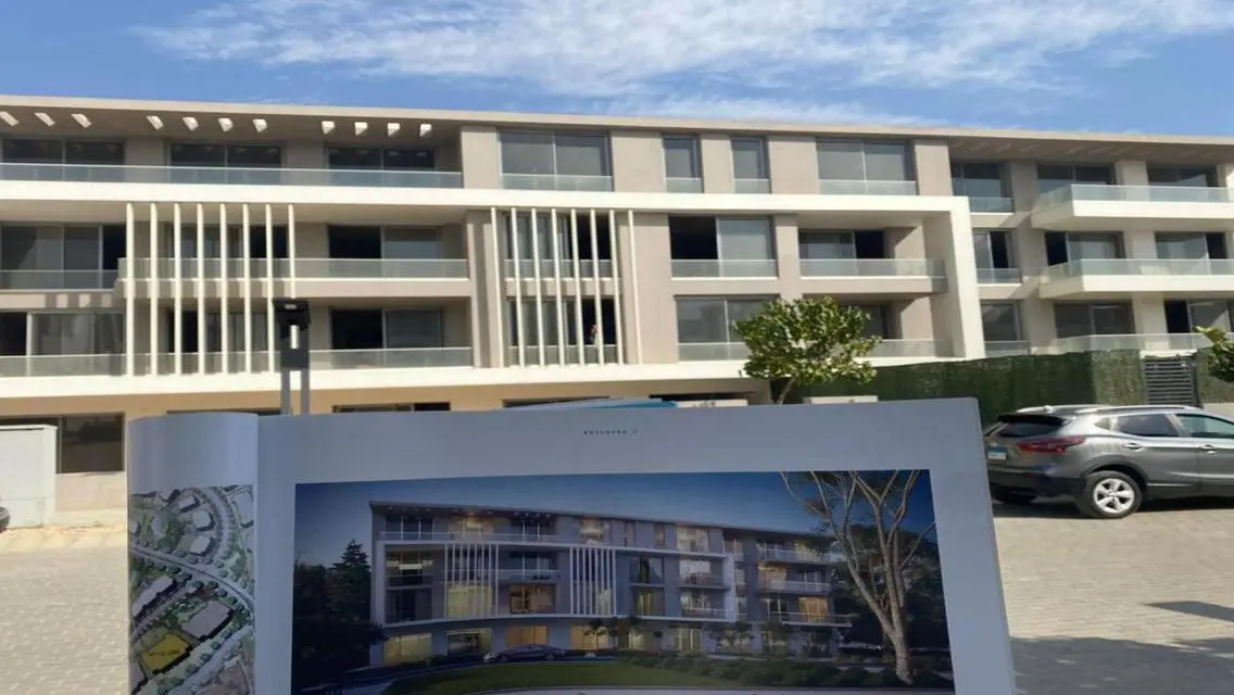 Luxury Apartment for Sale at 6,000,000 with All Amenities