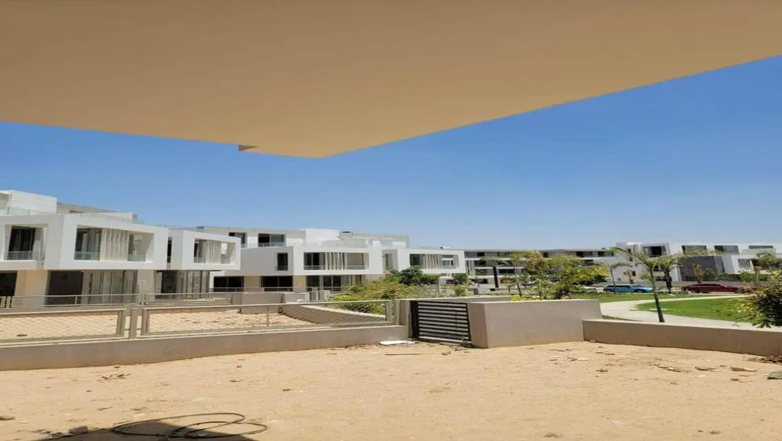 Luxury Apartment for Sale at 6,000,000 with All Amenities