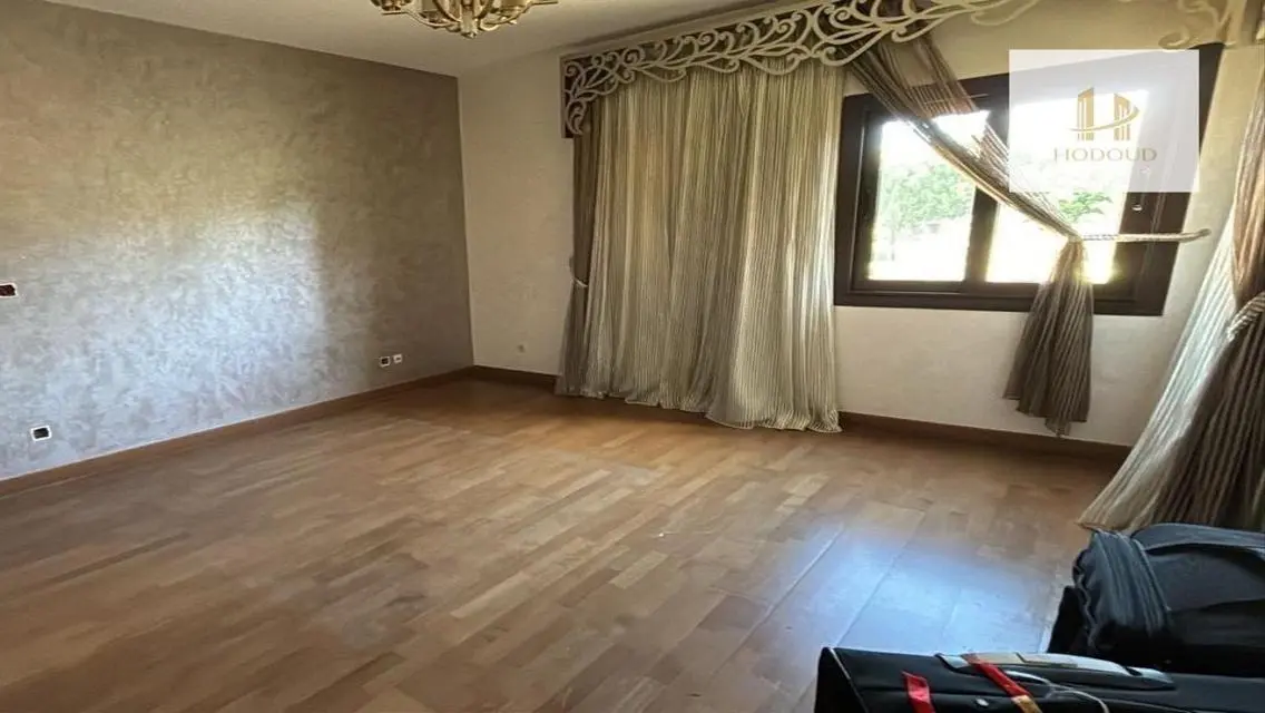 Luxury Apartment for Sale - 500 sqm - Price: 180,000