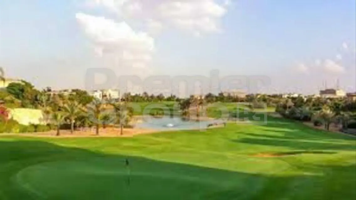 شقة فاخرة للبيع بمساحة 450 متر