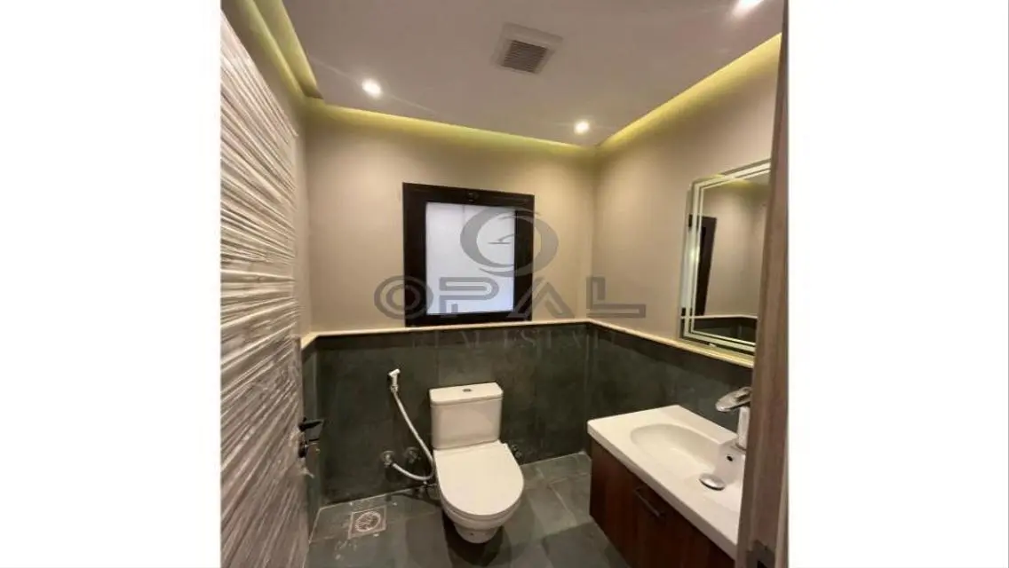 Apartment for Rent in West Beverly Hills Area