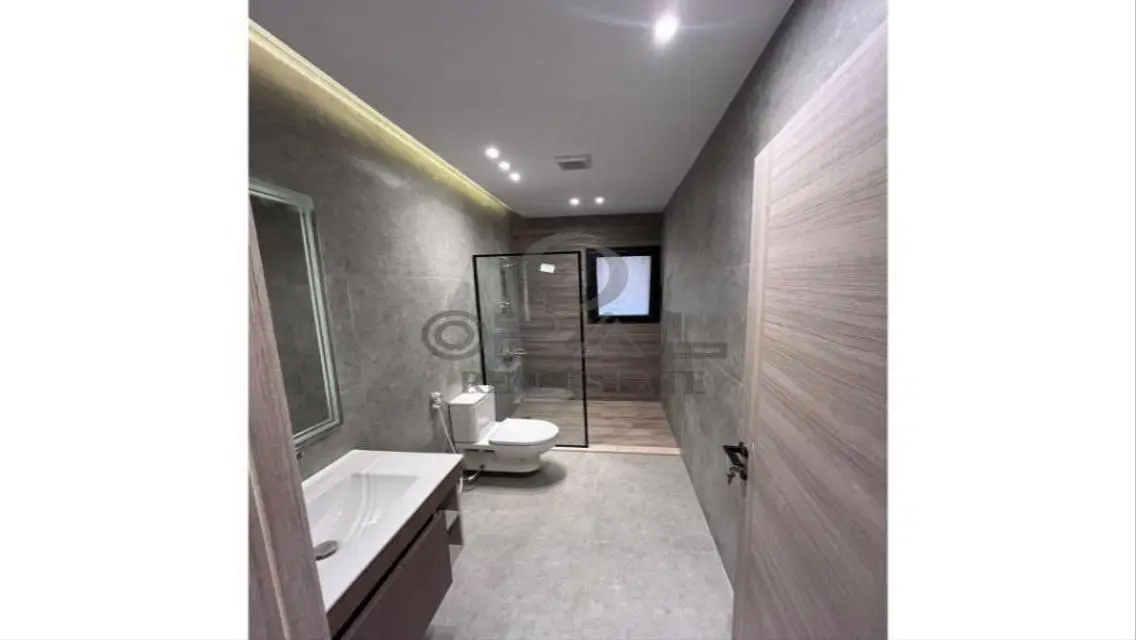 Apartment for Rent in West Beverly Hills Area