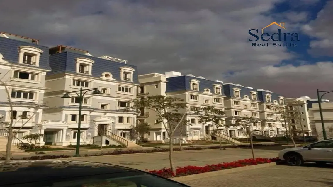 Stunning Mountain View Apartment in Hyde Park