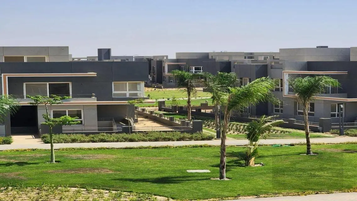 شقة فاخرة للبيع في موقع متميز