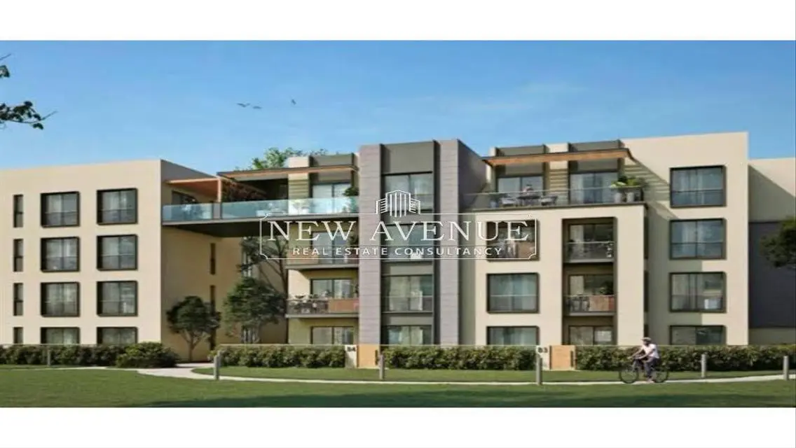 Luxurious Apartment with Spacious Living Area and Private Garden