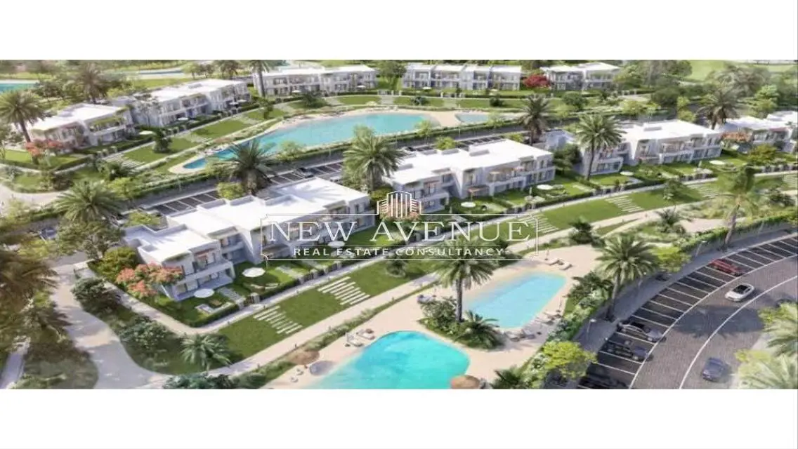 Luxurious Apartment with Spacious Living Area and Private Garden