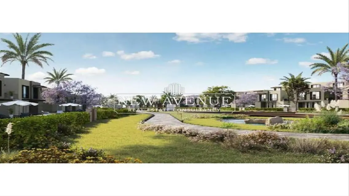 Luxurious Apartment with Spacious Living Area and Private Garden