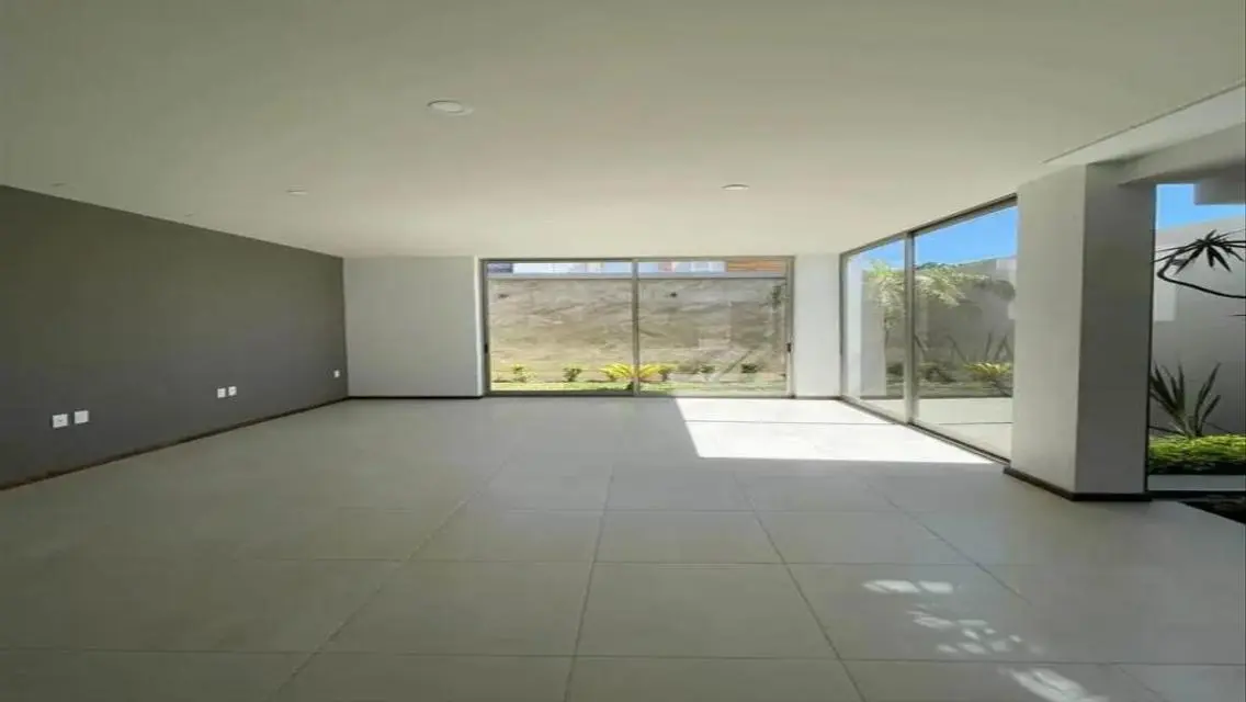 Luxury Apartment with Modern Design and Full Amenities