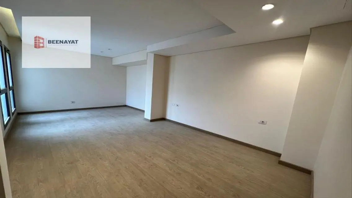 Stunning Apartment for Sale - 250 m² for 35000