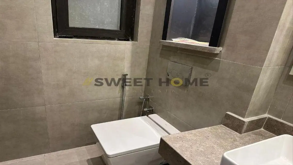 Luxury Lake View Apartment - 207