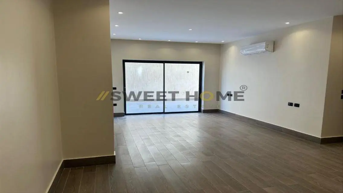 Luxury Lake View Apartment - 207