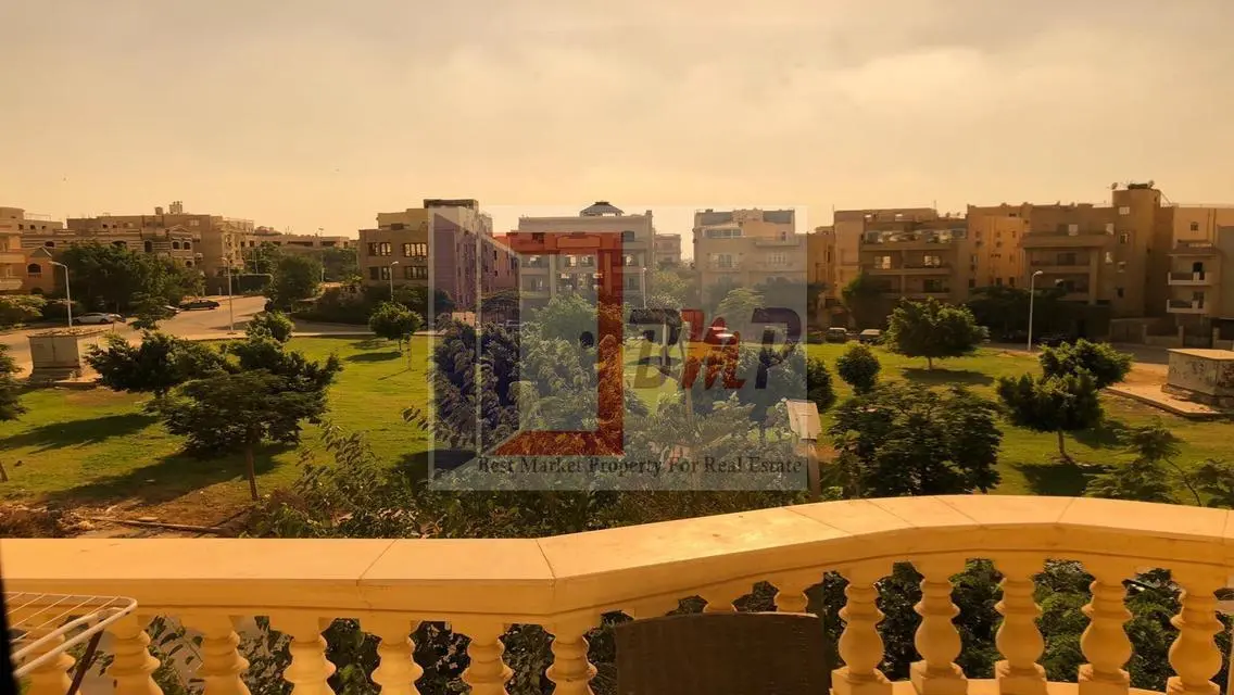 شقة مميزة بأحدى المناطق الراقية