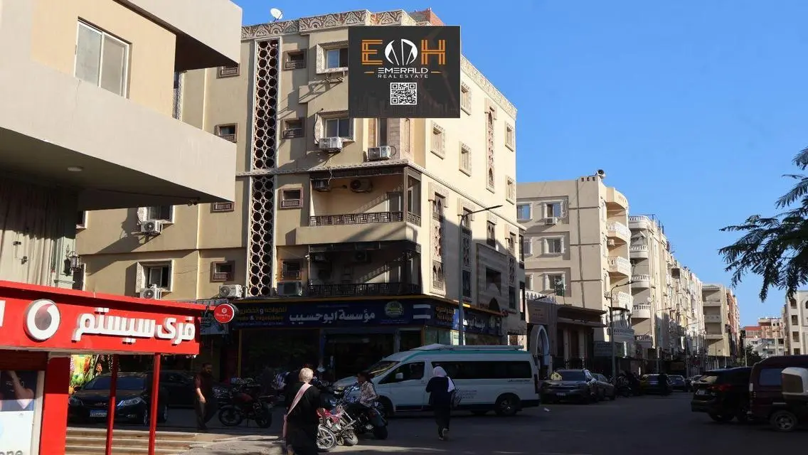 شقة فاخرة للبيع بمساحة واسعة