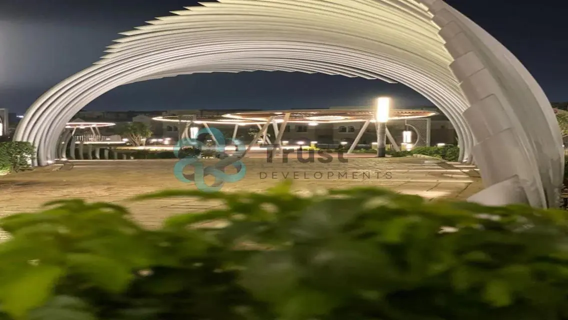 فيلا فاخرة للبيع بمساحة شاسعة
