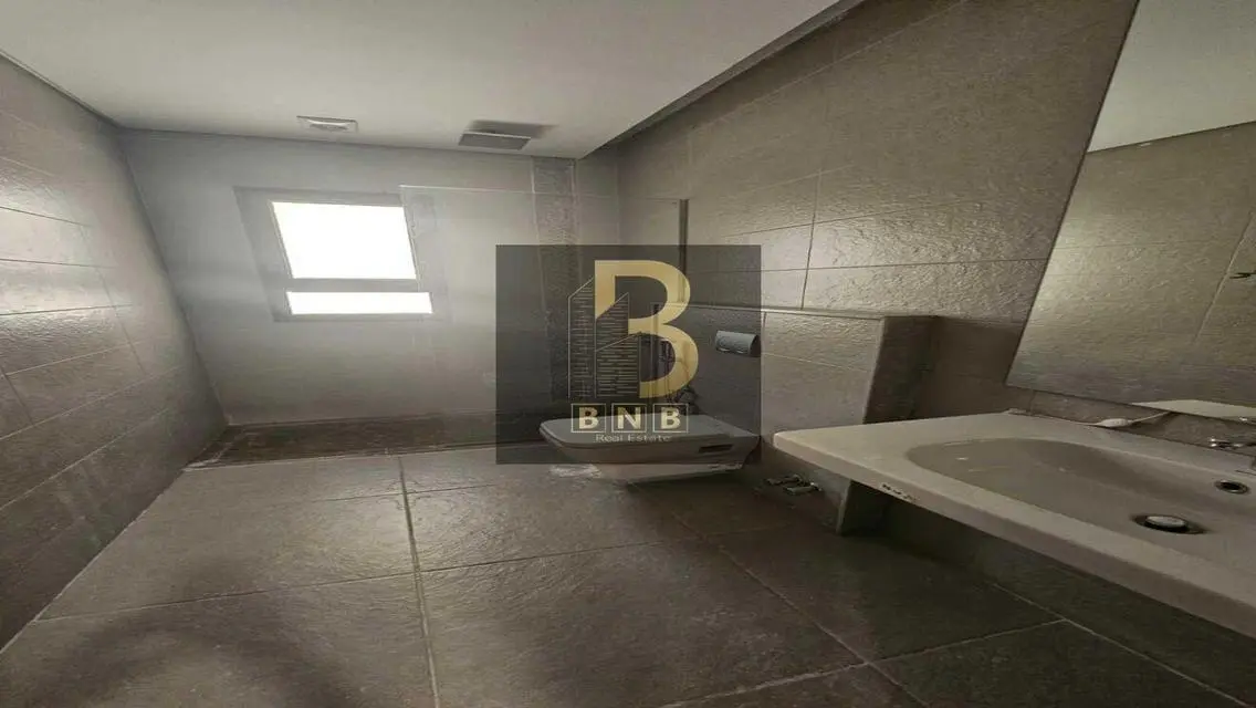 Luxury Apartment for Sale 347 sqm in Prime Location