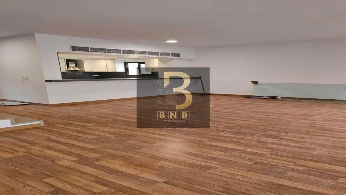 Luxury Apartment for Sale 347 sqm in Prime Location